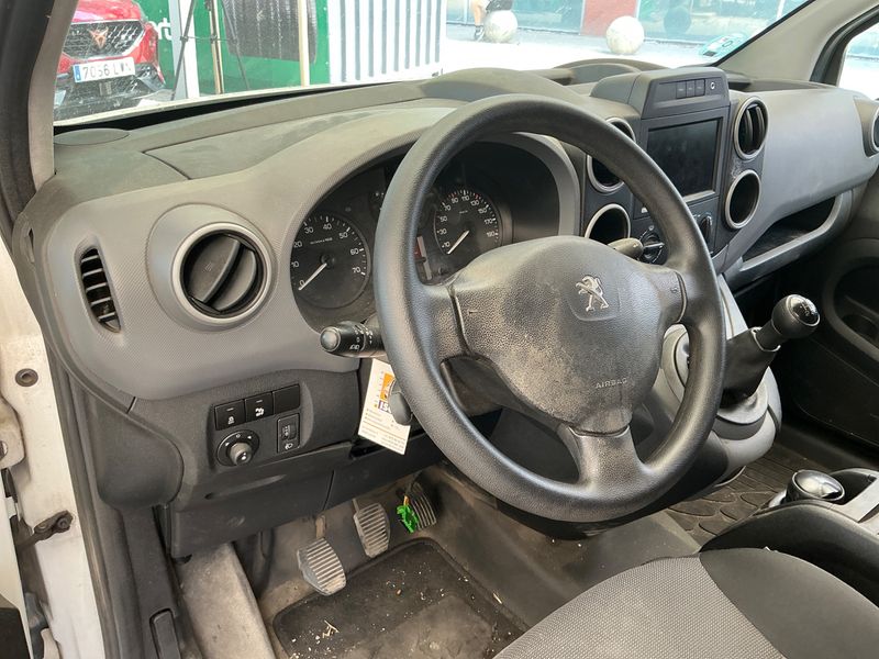 Peugeot Partner 1.6 Blue-HDi L1 Komfort Plus 2017 – снимка 25