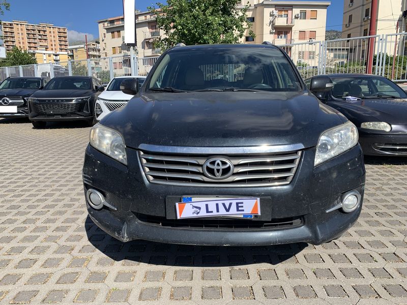 Toyota RAV 4 2.2 D-4D Executive 2011 – снимка 7