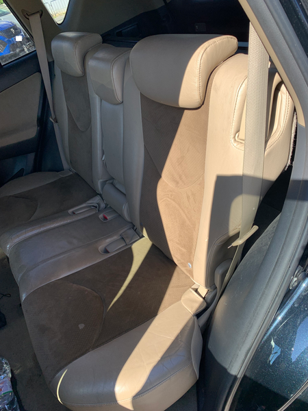 Toyota RAV 4 2.2 D-4D Executive 2011 – снимка 23