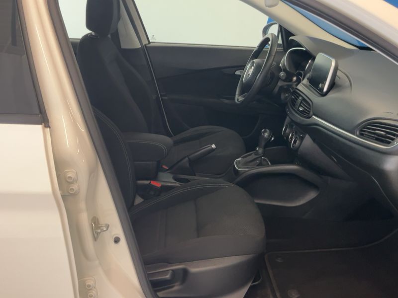 Fiat Tipo 1.6 Lounge 2017 – снимка 17