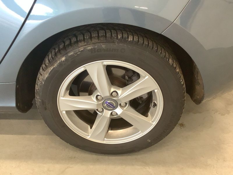 Volvo V40 1.6 D2 Kinetic 2013 – снимка 5
