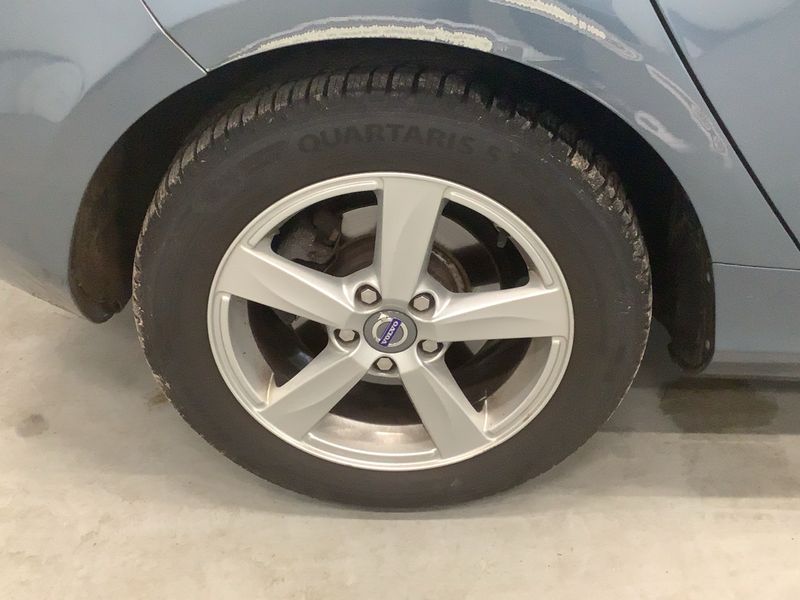 Volvo V40 1.6 D2 Kinetic 2013 – снимка 9