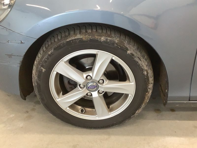 Volvo V40 1.6 D2 Kinetic 2013 – снимка 3