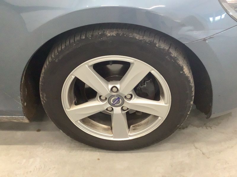 Volvo V40 1.6 D2 Kinetic 2013 – снимка 11