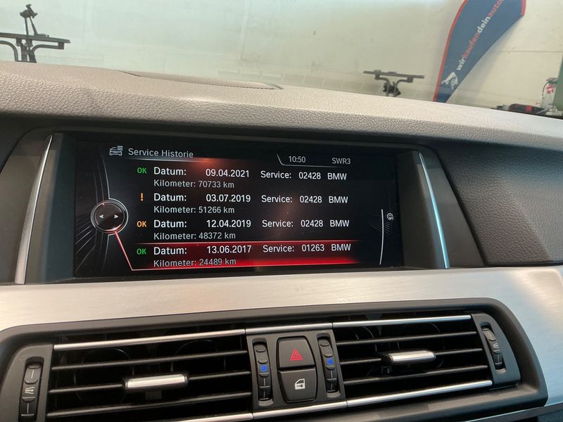 BMW 5er 520d xDrive 2016 – снимка 24