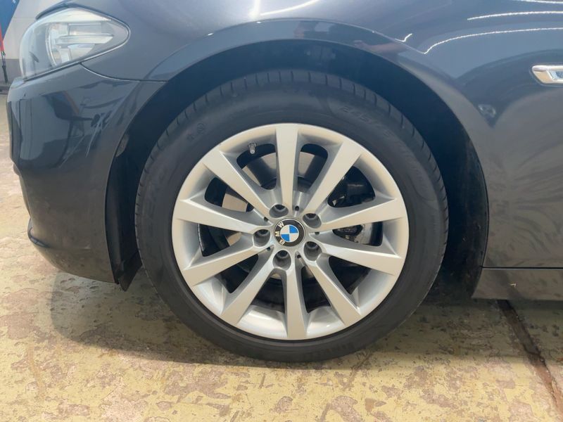 BMW 5er 520d xDrive 2016 – снимка 17