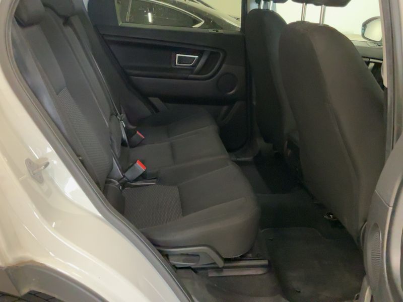 Land Rover Discovery Sport 2.0 Td4 Pure 2016 – снимка 19