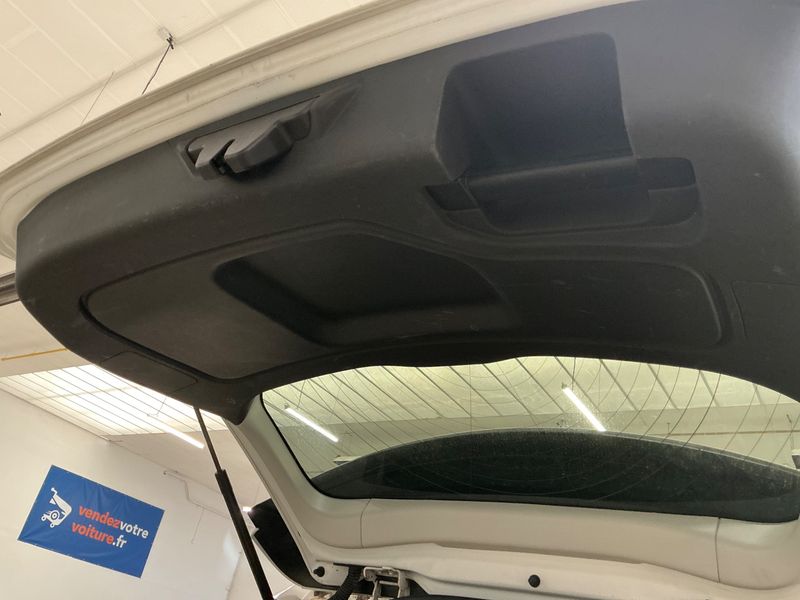 Land Rover Discovery Sport 2.0 Td4 Pure 2016 – снимка 28