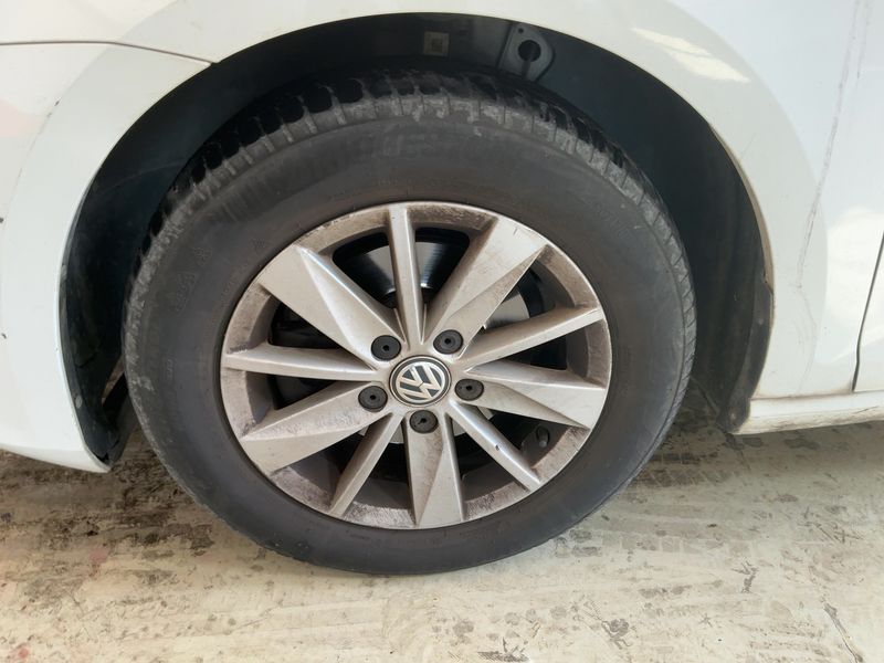 Volkswagen Golf VII 1.6 TDI Edition BlueMotion Tech 2014 – снимка 3