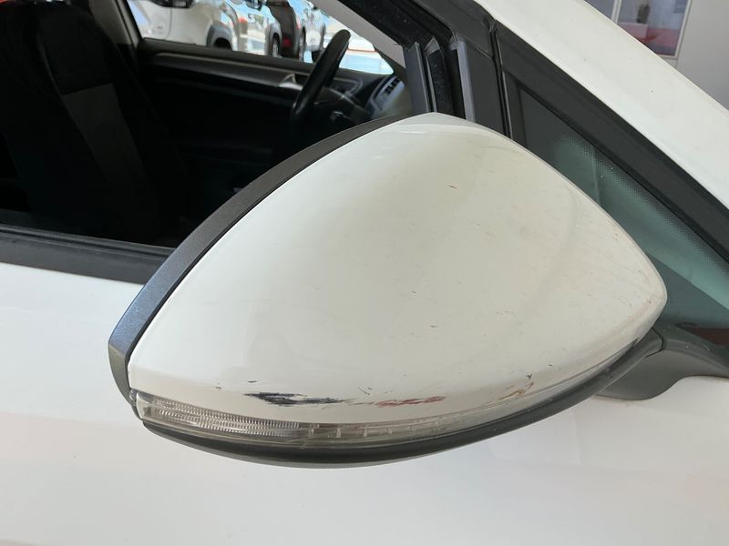 Volkswagen Golf VII 1.6 TDI Edition BlueMotion Tech 2014 – снимка 23