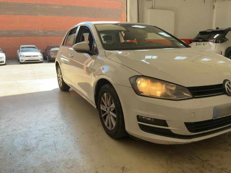 Volkswagen Golf VII 1.6 TDI Edition BlueMotion Tech 2014 – снимка 12