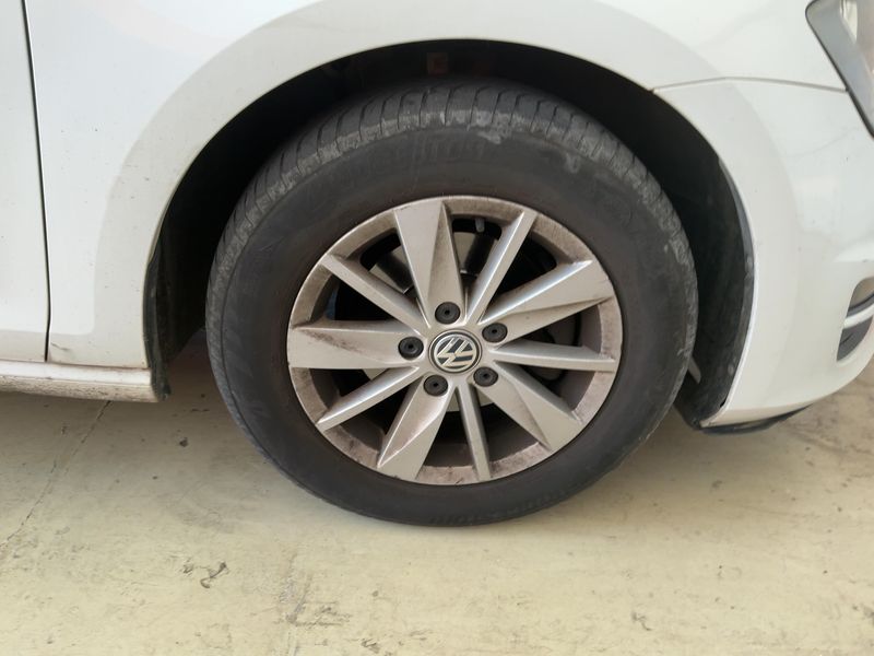 Volkswagen Golf VII 1.6 TDI Edition BlueMotion Tech 2014 – снимка 11