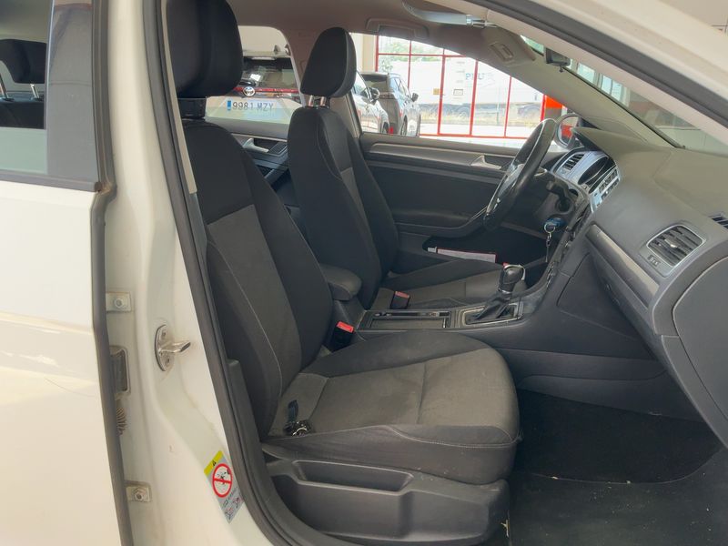 Volkswagen Golf VII 1.6 TDI Edition BlueMotion Tech 2014 – снимка 16