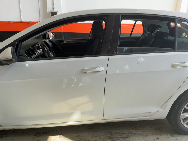 Volkswagen Golf VII 1.6 TDI Edition BlueMotion Tech 2014 – снимка 4