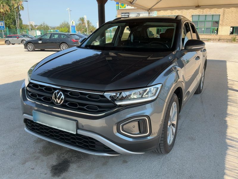 Volkswagen T-Roc 1.5 TSI ACT Life 2022 – снимка 1
