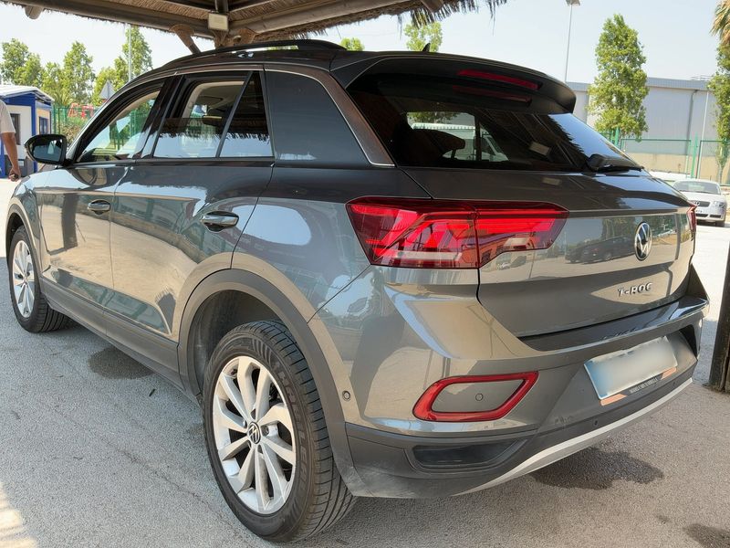 Volkswagen T-Roc 1.5 TSI ACT Life 2022 – снимка 6
