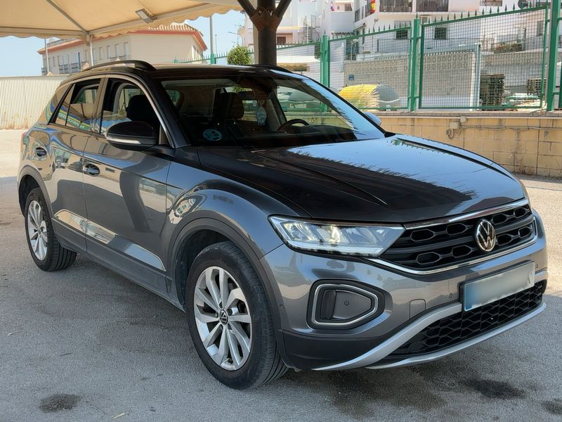 Volkswagen T-Roc 1.5 TSI ACT Life 2022 – снимка 12
