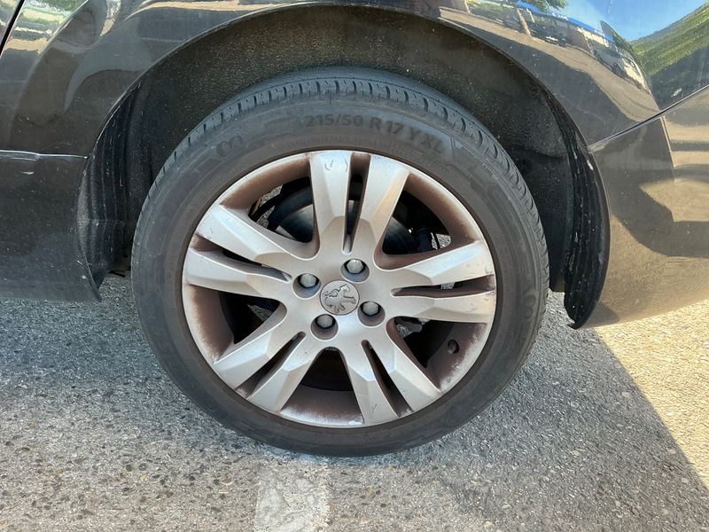 Peugeot 5008 1.6 Blue-HDi Allure 2011 – снимка на щета