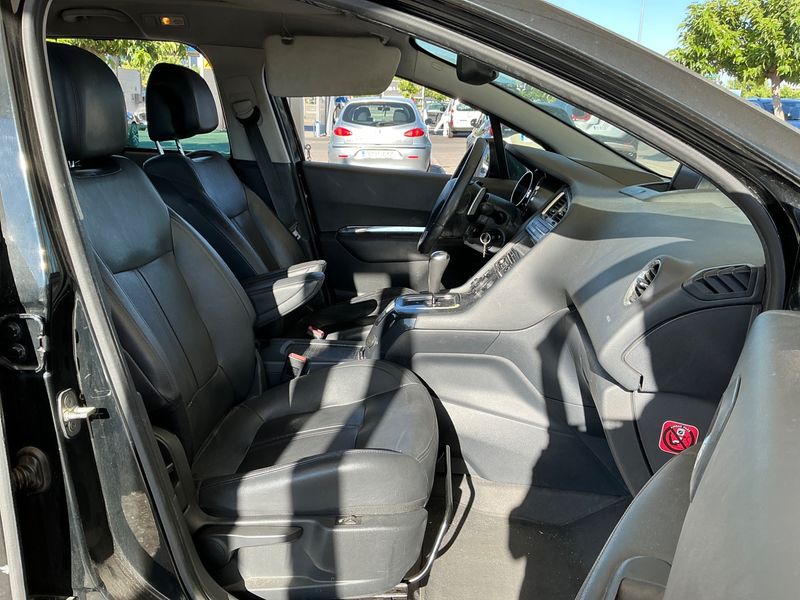 Peugeot 5008 1.6 Blue-HDi Allure 2011 – снимка 3