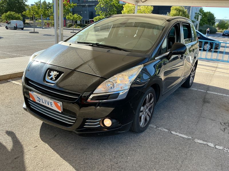 Peugeot 5008 1.6 Blue-HDi Allure 2011 – снимка 1