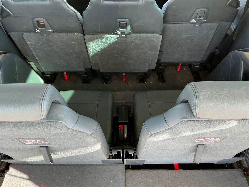 Peugeot 5008 1.6 Blue-HDi Allure 2011 – снимка 27