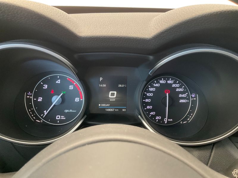 Alfa Romeo Stelvio 2.2 JTDM Business 2WD 2017 – снимка 18
