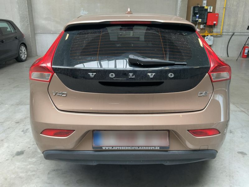 Volvo V40 2.0 D2 Kinetic 2016 – снимка 7