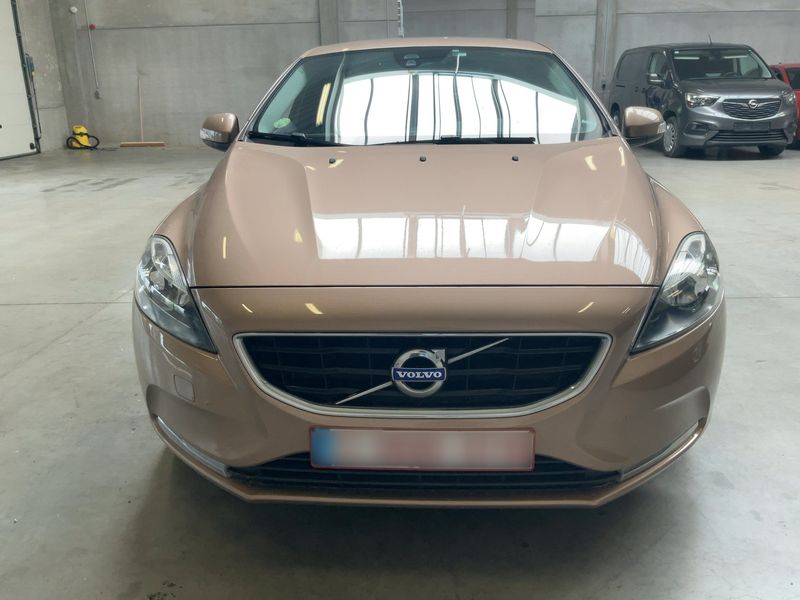 Volvo V40 2.0 D2 Kinetic 2016 – снимка 14