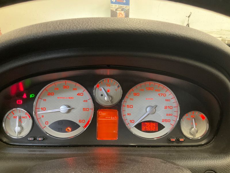 Peugeot 607 2.0 HDi Premium 2008 – снимка 4