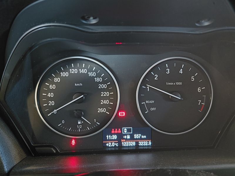 BMW 1er 114i 2015 – снимка 18