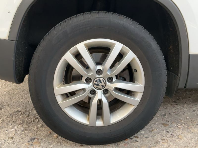 Volkswagen Tiguan 2.0 TDI Trend & Fun BlueMotion Tech 2014 – снимка 9