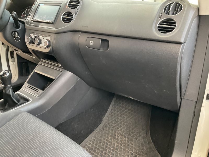 Volkswagen Tiguan 2.0 TDI Trend & Fun BlueMotion Tech 2014 – снимка 32