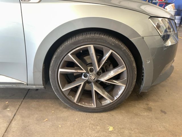 Skoda Superb 2.0 TDI SportLine 2018 – снимка 11