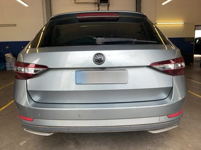 Skoda Superb 2.0 TDI SportLine 2018 – снимка 7