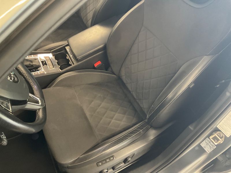 Skoda Superb 2.0 TDI SportLine 2018 – снимка 30