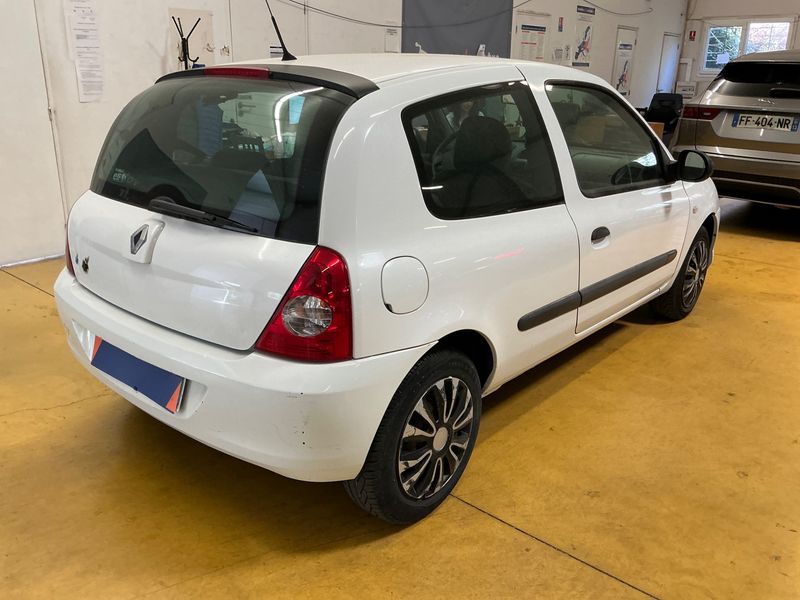 Renault Clio 1.2 Campus Authentique 2011 – снимка 2