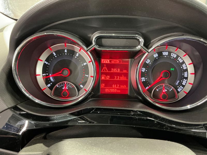 Opel Adam 1.4 Slam 2013 – снимка 18