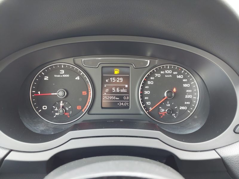 Audi Q3 2.0 TDI Business 2016 – снимка 12