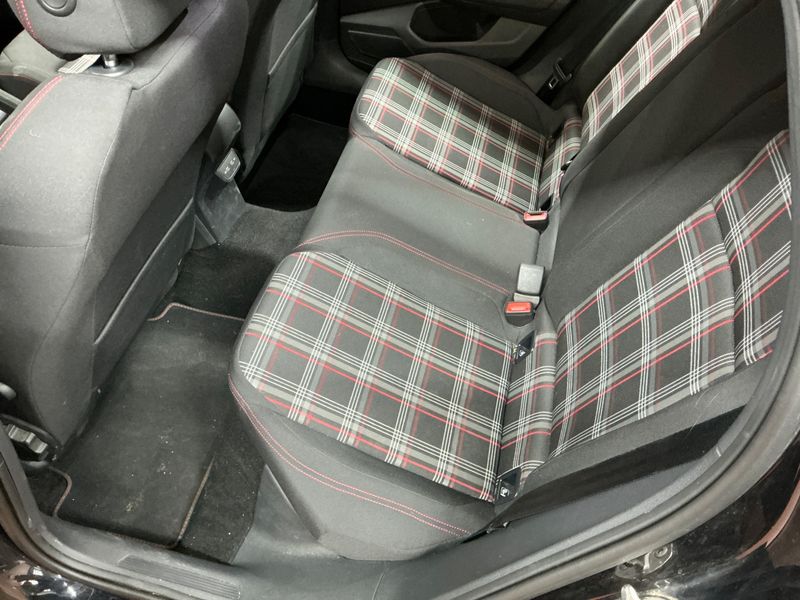 Volkswagen Polo 2.0 TSI GTI 2020 – снимка 25