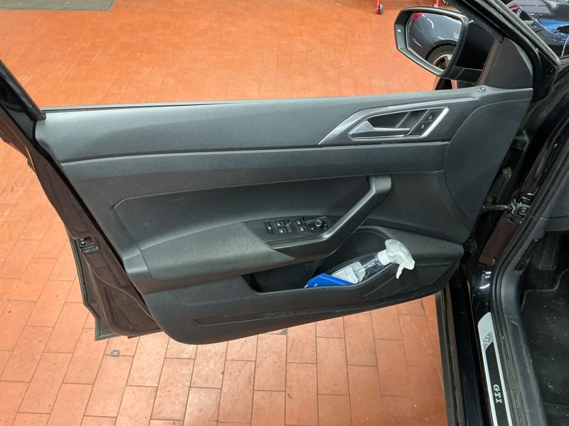 Volkswagen Polo 2.0 TSI GTI 2020 – снимка 26