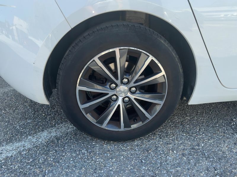 Peugeot 308 1.2 e-THP Allure 2017 – снимка 9