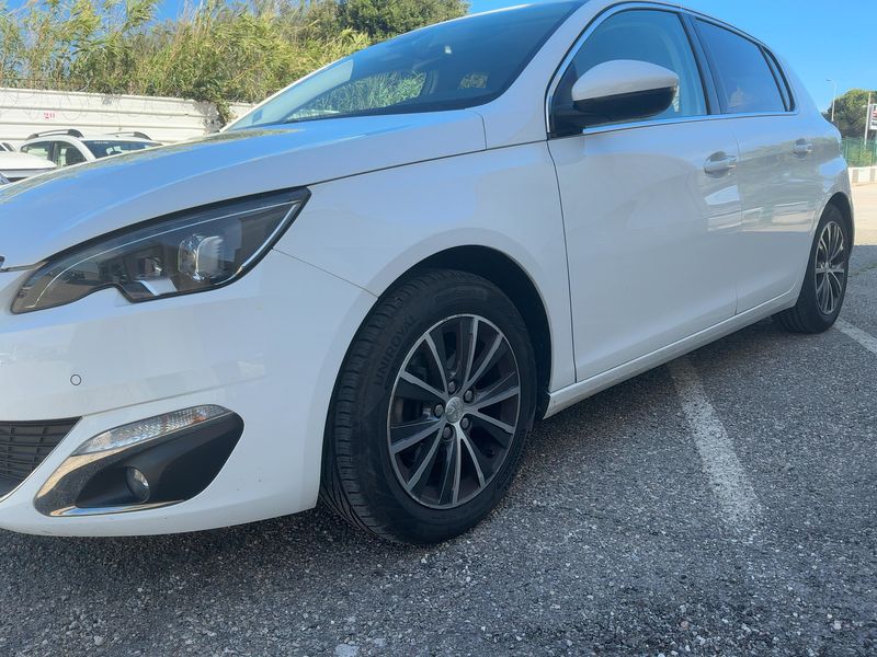 Peugeot 308 1.2 e-THP Allure 2017 – снимка 2