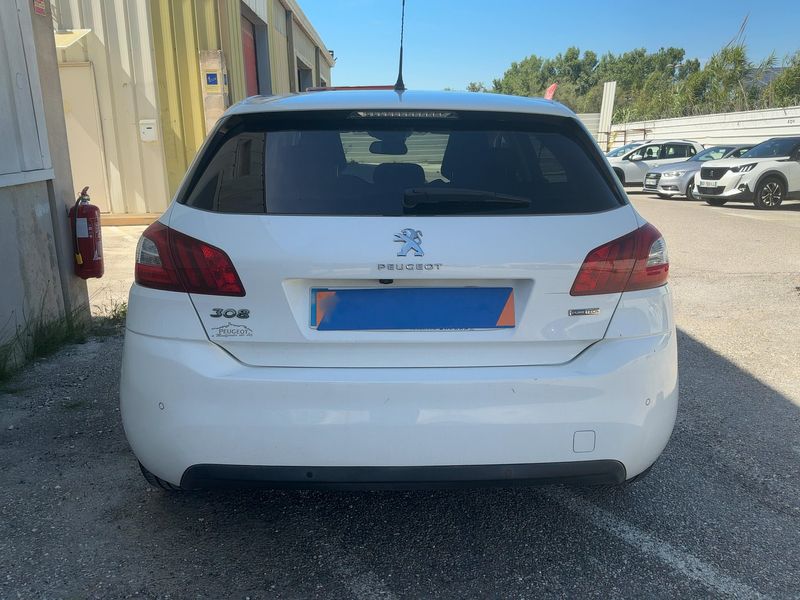 Peugeot 308 1.2 e-THP Allure 2017 – снимка 7