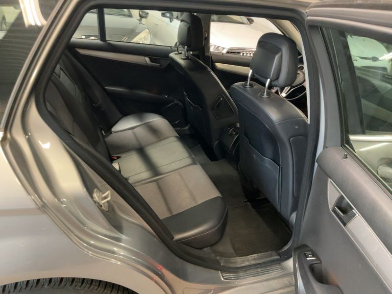 Mercedes-Benz C-Klasse C 180 CDI T BlueEfficiency Avantgarde 2013 – снимка 19