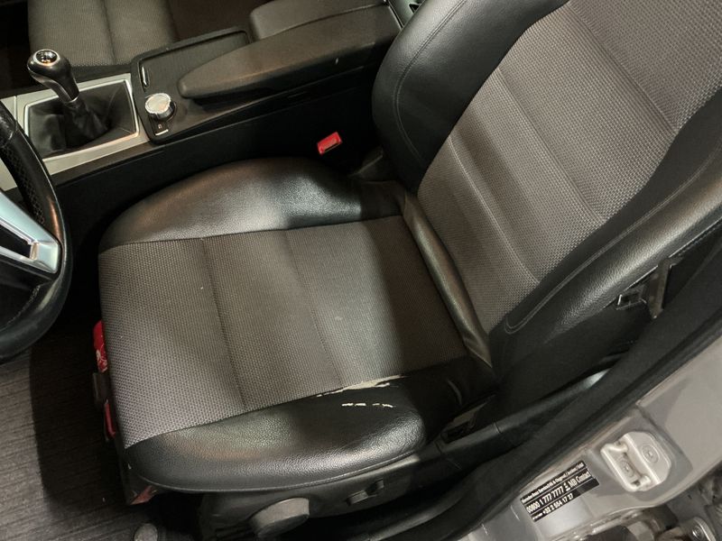 Mercedes-Benz C-Klasse C 180 CDI T BlueEfficiency Avantgarde 2013 – снимка 25