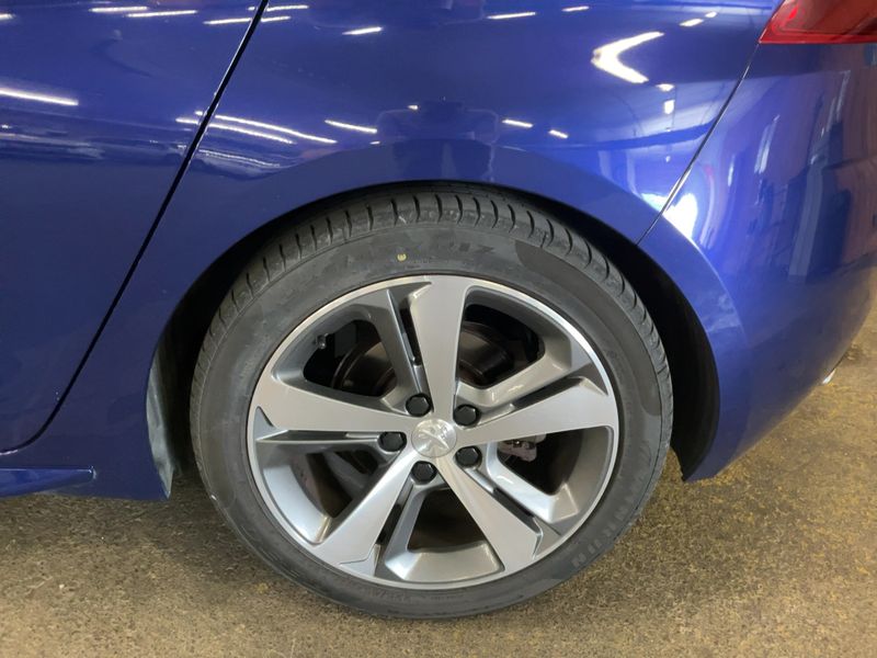 Peugeot 308 2.0 Blue-HDi GT Line 2015 – снимка 5