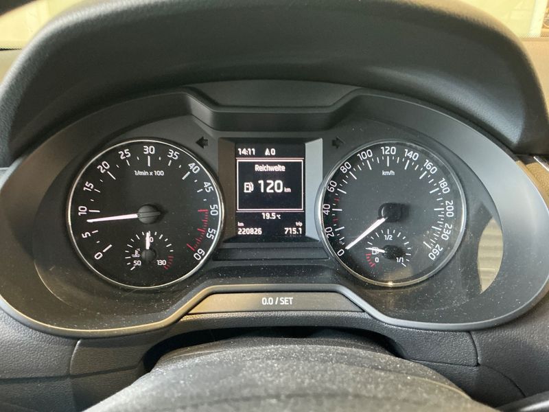 Skoda Octavia 2.0 TDI Ambition 2014 – снимка 19