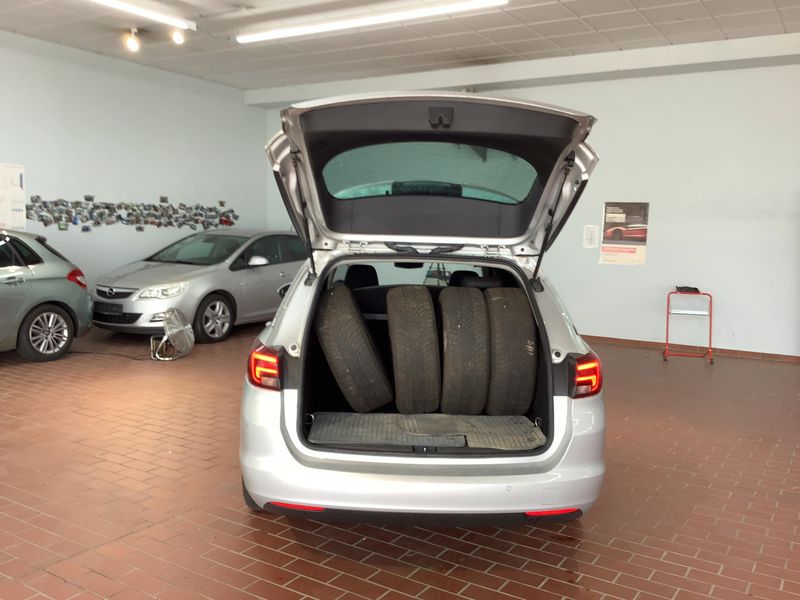 Opel Astra 1.4 SIDI Turbo Innovation 2018 – снимка 16