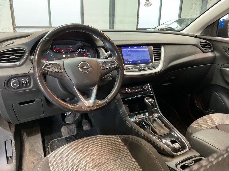 Opel Grandland X 1.2 Online Edition 2018 – снимка 17