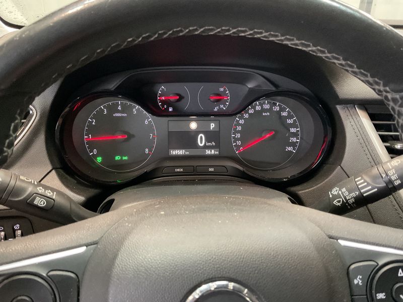 Opel Grandland X 1.2 Online Edition 2018 – снимка 18